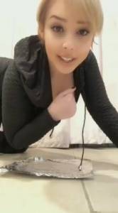 Click to play video Tail Mail